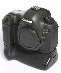 thumbnail Grip  Meike for Canon  5DS 5DSR 5D3 with remote bluetooth timer 2.4 Ghz - 1